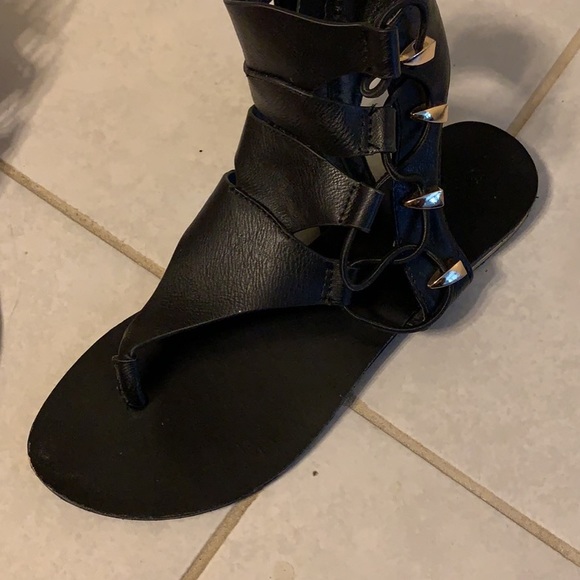 Two pairs ankle sandals - Picture 3 of 3